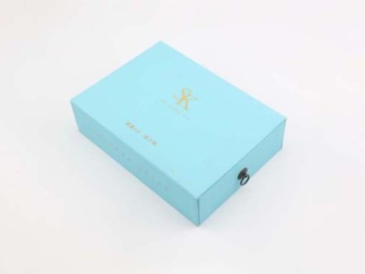包裝盒定做廠家淺談化妝品包裝盒設(shè)計，讓產(chǎn)品更具有魅力